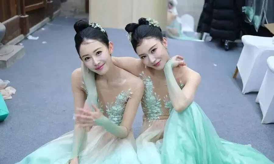 朱洁静和周晓辉