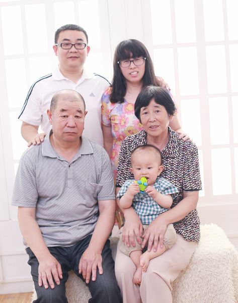 省疾控中心张建华全家福.jpg